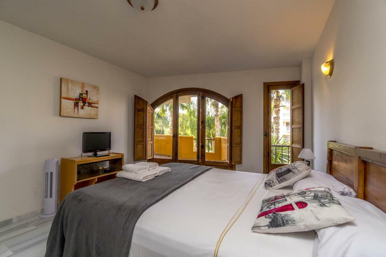 Apartmento Carla Punta Prima 또레비에하 외부 사진